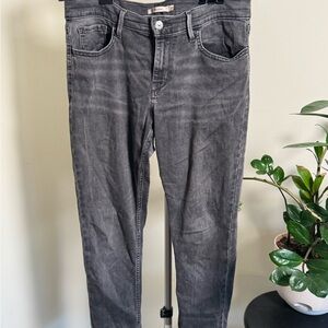 Levi’s Women’s Skinny Jeans